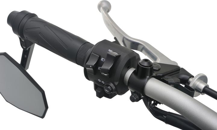 Image du produit Daytona Cache-vis aluminium CNC anodisé noir F. Miroir filetage M10 X P1.25 filetage à droite