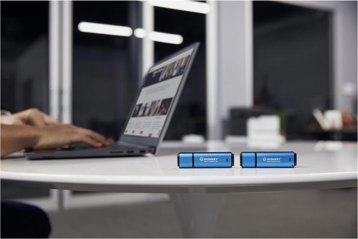 Actual product image Kingston IronKey Vault Privacy 50C (32 GB, USB-C)