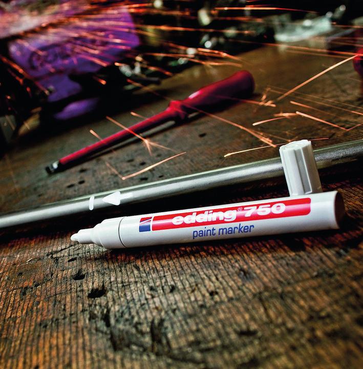 Actual product image Edding 750 (White, 4 mm, 1 x)