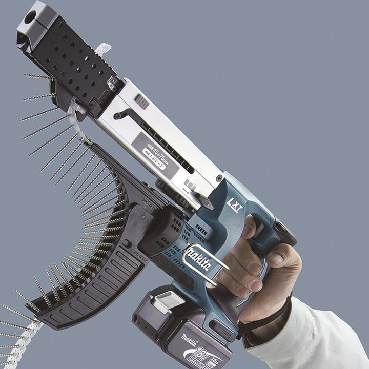 Image du produit Makita Visseuse à magasin sans fil 18V avec 2x batteries 5.0Ah DFR750RTE (Fonctionnement sur batterie)