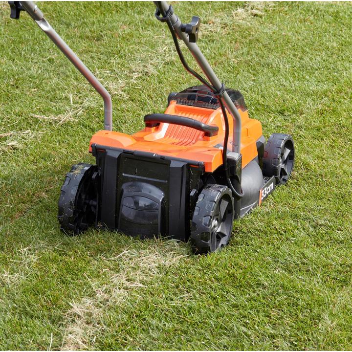 Actual product image Black & Decker BCMW3318N Solo (Rechargeable battery operated)