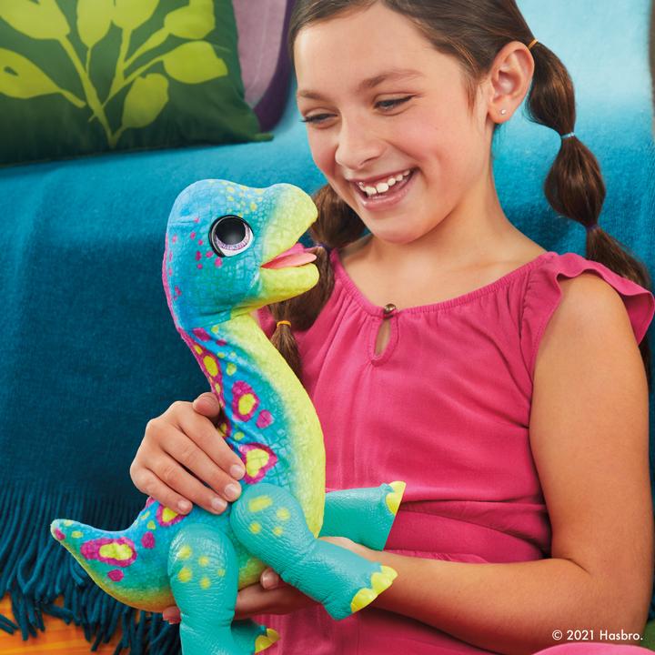 Actual product image FurReal Snackin’ Sam the Bronto (33 cm)