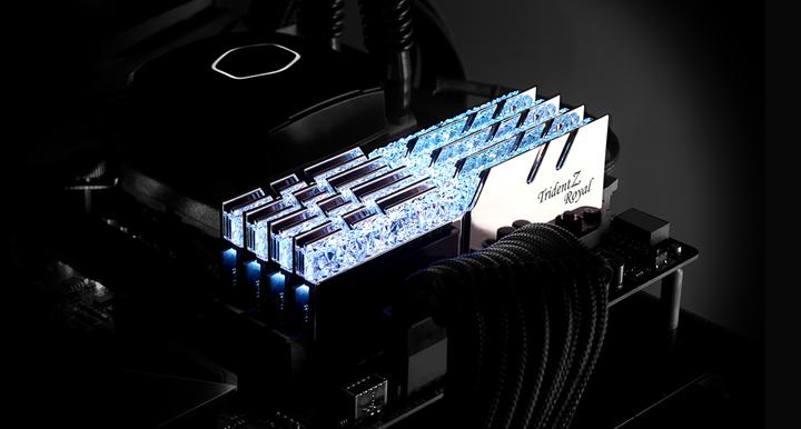 Produktbild G.Skill Trident Z Royal (8 x 32GB, 3200 MHz, DDR4-RAM, DIMM)