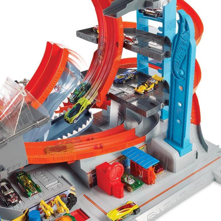 Image du produit Hot Wheels Garage ultime de la ville avec attaque de requins