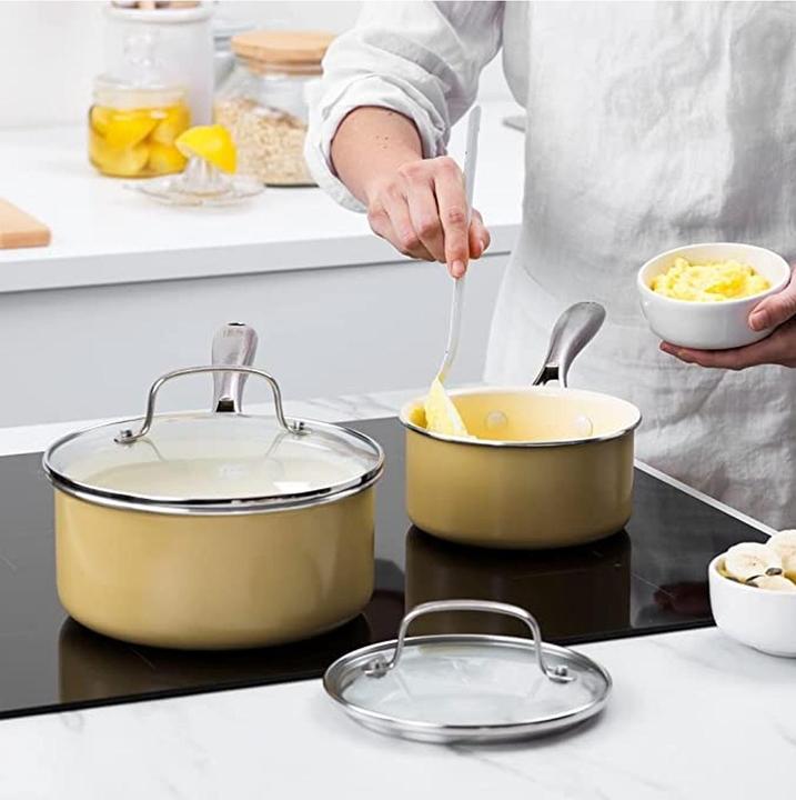 Actual product image Greenline Porpoise Geel 4-delige steelpanset met deksel - inductie - anti-aanbak - PFAS-vrij (18 cm, Saucepan, Aluminium)