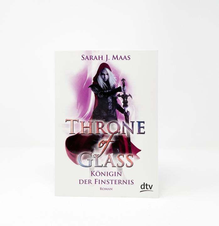 Actual product image Throne of Glass 4 - Königin der Finsternis (German, Sarah Meuse, 2016)