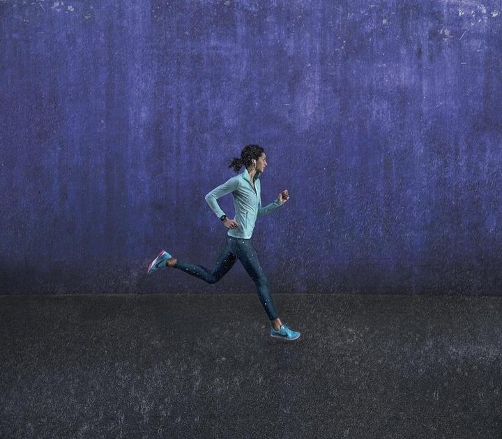 Produktbild Garmin Vivoactive 3 Music (43 mm)