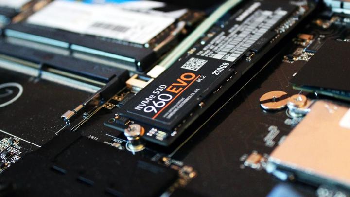 Produktbild Samsung 960 Evo (250 GB, M.2 2280)