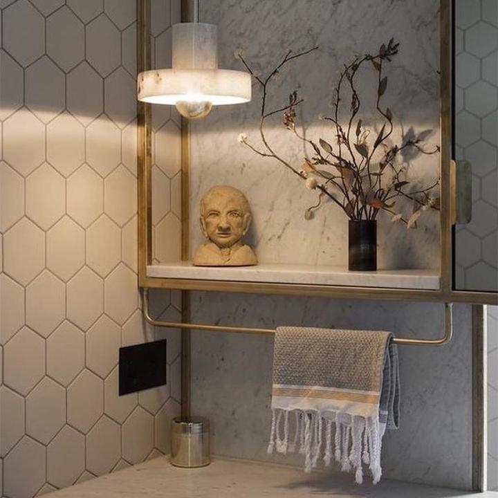 Produktbild Tom Dixon Stone Pendelleuchte White/Gold (360 lm)