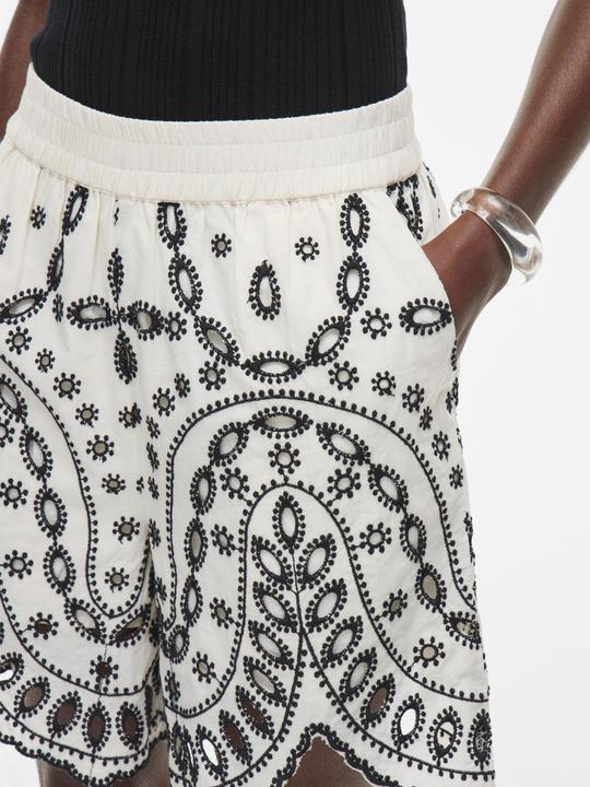 Produktbild Rouge Edit Stickerei Shorts (40)