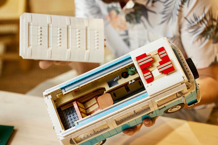 Produktbild LEGO Volkswagen T2 Campingbus (10279, LEGO Creator Expert, LEGO Seltene Sets)