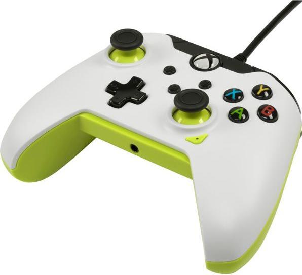 Actual product image PDP Wired Controller (Xbox Series X, Xbox One S, PC)