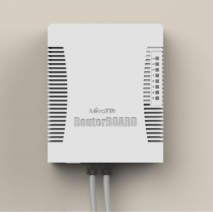 Image du produit MikroTik RB960PGS : Routeur 5 ports PoE+.