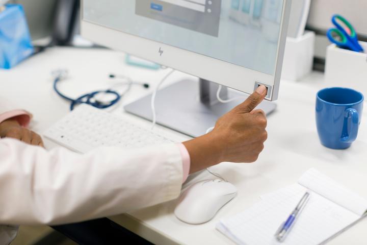 Produktbild HP USB Keyboard and Mouse HealthcareEdition (Eng. Int., Kabelgebunden)
