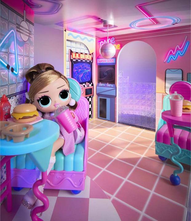 Actual product image MGA L.O.L. Surprise OMG House of Surprises