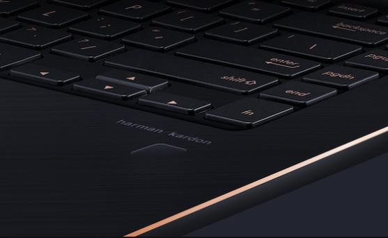 Immagine prodotto ASUS ZenBook Pro 15 UX580GD-BN017T (15.60", Intel Core i7-8750H, 16 GB, 1000 GB, CH)