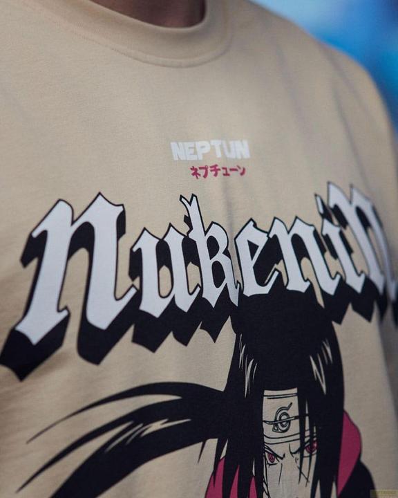 Image du produit Naruto Shippuden T-shirt graphique Sasuke (S) (S)
