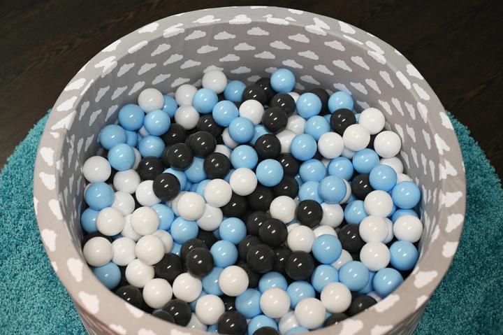 Immagine prodotto Knorrtoys Palla da biliardo morbida - "Nuvole bianche e grigie" - 300 palline crema/grigio/blu chiaro