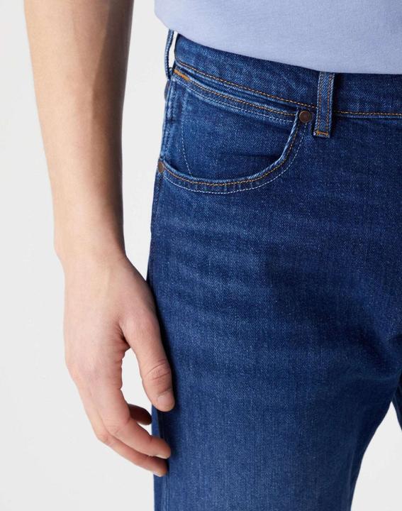 Actual product image Wrangler Frontier (W31/L34)