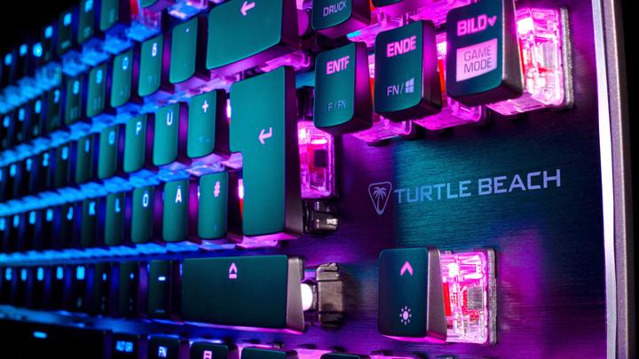 Actual product image Turtle Beach VULCAN TKL keyboard (CH, Cable)