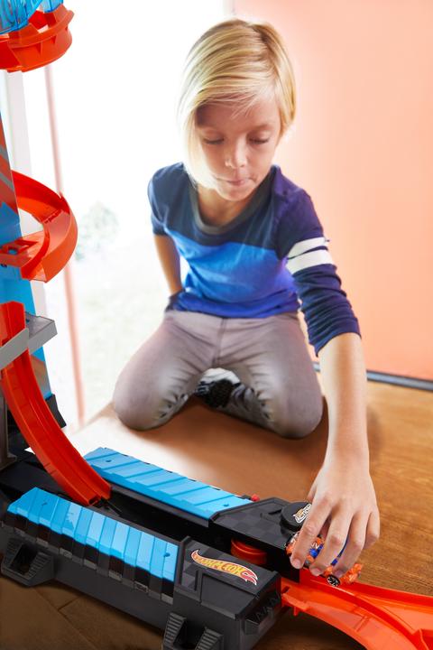 Actual product image Hot Wheels Sky Crash Tower