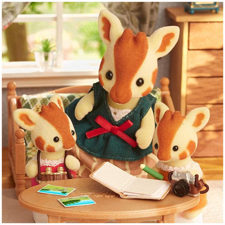Actual product image Sylvanian Families Giraffe