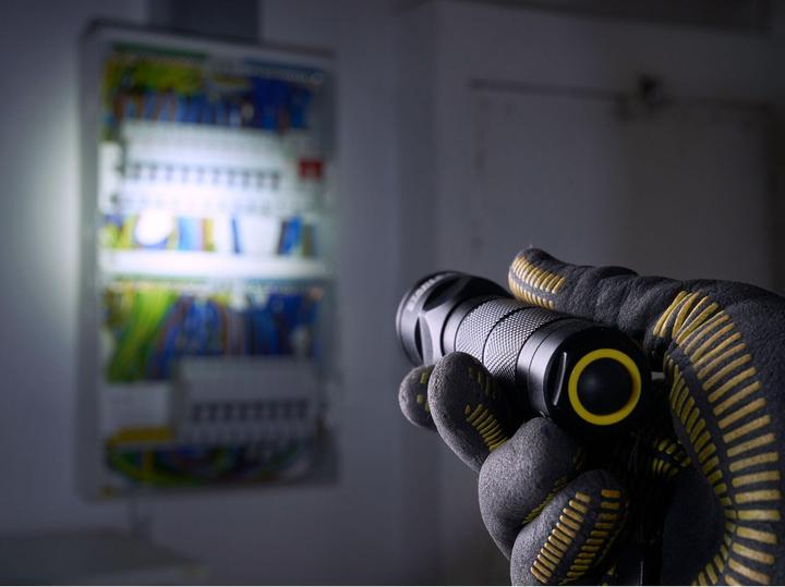 Actual product image Stanley FatMax Aluminium Flashlight 3AAA (22 cm, 120 lm)