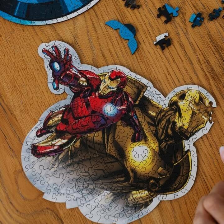 Produktbild Trefl Holz Puzzle Sonderform 160 - Iron Man (160 Teile)