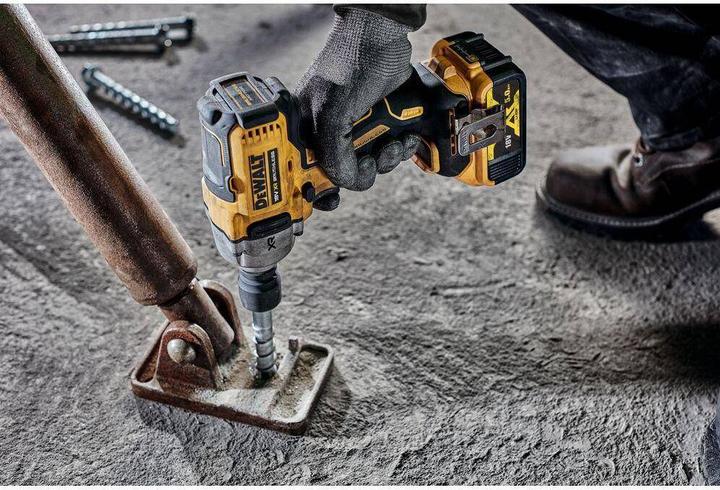 Actual product image DeWalt DCF891N-XJ (Rechargeable battery operated)
