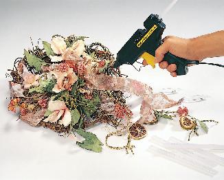 Actual product image UHU Low Melt Creative