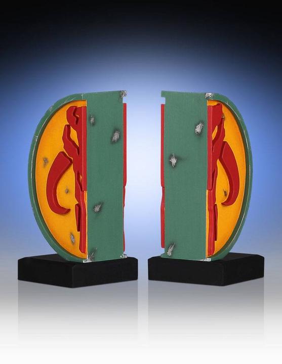 Actual product image Gentle Giant Star Wars: Mandalorian Logo (11 x 23 cm)