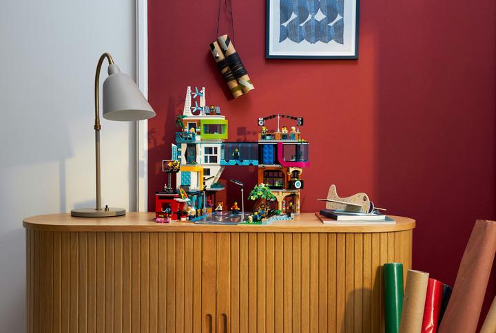 Produktbild LEGO Stadtzentrum (60380, LEGO City)