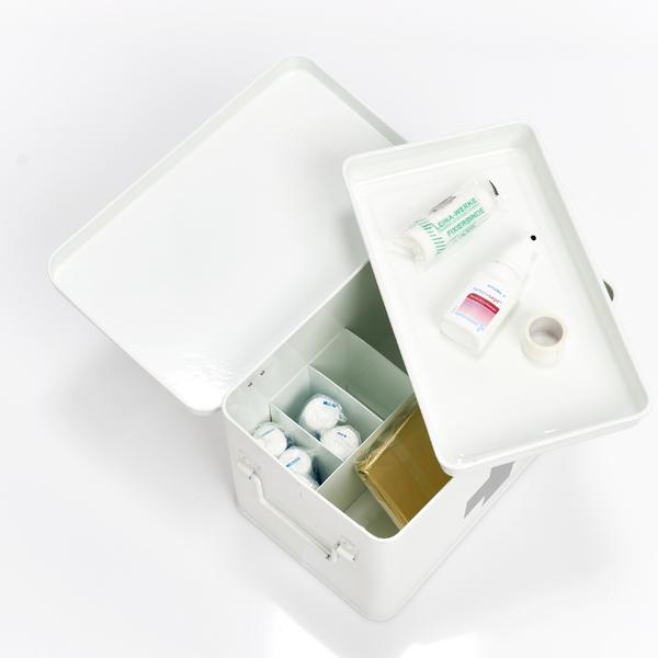 Actual product image Zeller Present Medicine (First aid box)