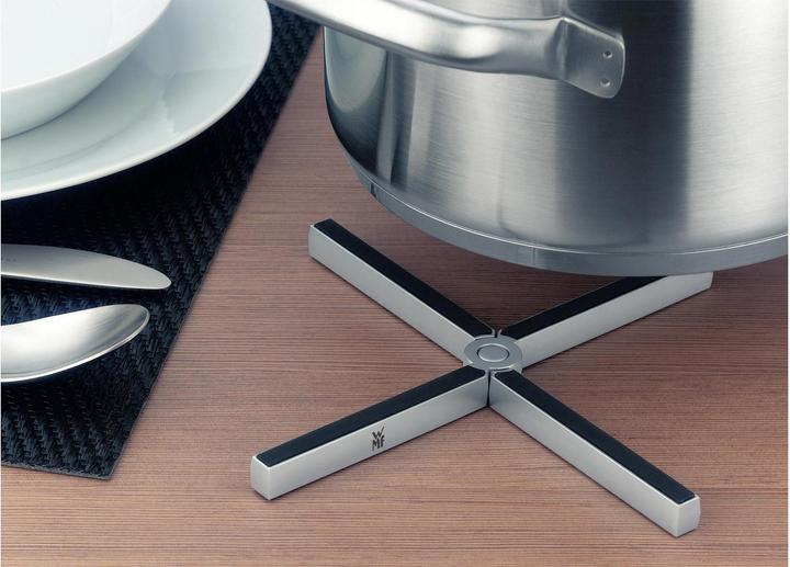 Produktbild WMF Topfuntersetzer klappbar für Töpfe Pfannen 19 x 19cm MisterX Silikonauflage (1 x, Pfannenuntersetzer)