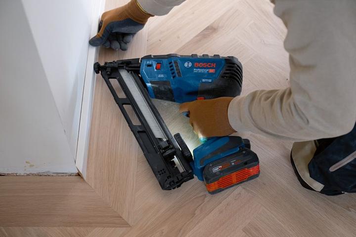 Produktbild Bosch Professional Akku-Holznagler GNH 18V-64 MD, im Karton