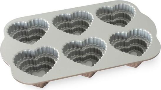 Produktbild Nordic Ware Tiered Heart Cakelet Pan
