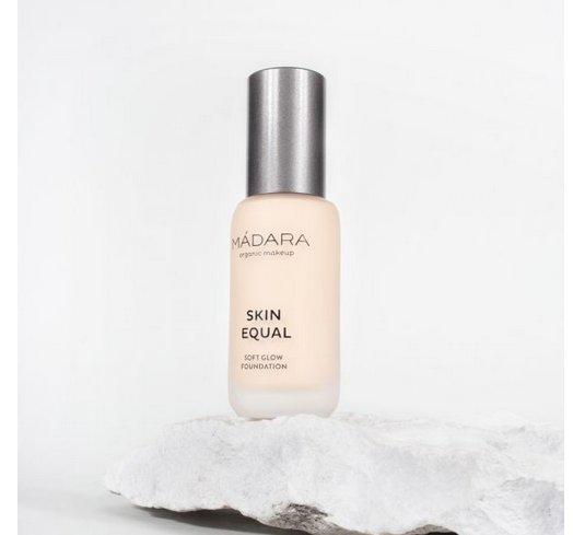 Produktbild Madara MÃDARA - Skin Equal Soft Glow Foundation SPF 15 - Liquid make-up 30 ml - (10)