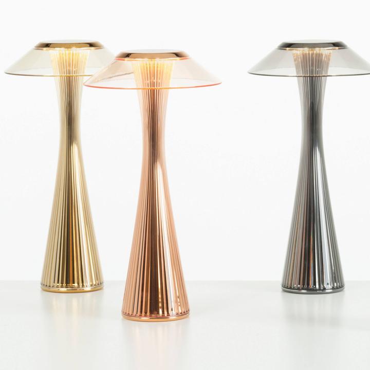 Immagine prodotto Kartell Spazio ha portato la lampada da tavolo della batteria