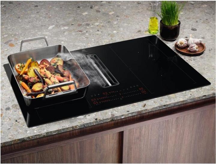 Immagine prodotto Electrolux KCC84453CK Piano cottura nero integrato da 84 cm in ceramica a 4 zone