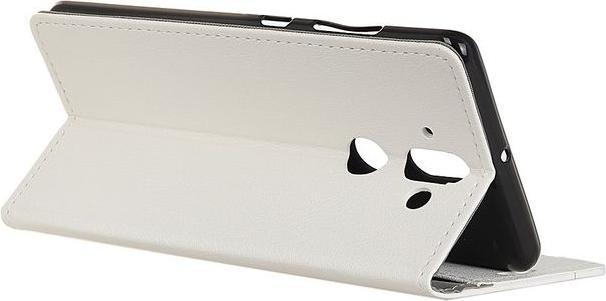 Actual product image MU Classic Leather Bookcover Sleeve (Nokia 8 Sirocco)