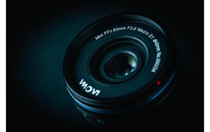 Actual product image Venus Optic Fixed focal length Laowa 85 mm f/5.6 2X APO - L-mount (L-Mount, full size)