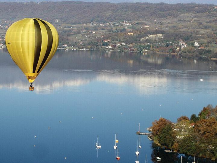 Image du produit Smartbox Vol en montgolfière dans le nord de l'Italie pour 2 personnes (2 pers.)