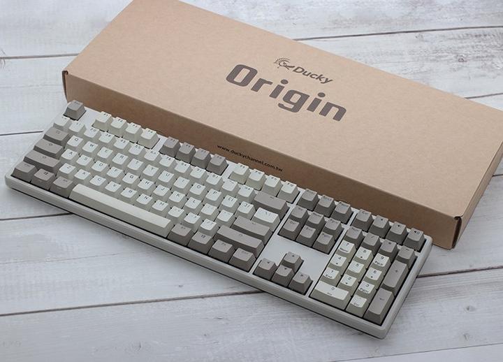 Produktbild Ducky Origin Vintage Gaming Tastatur, Cherry MX-Speed-Silver (DE, Kabelgebunden)