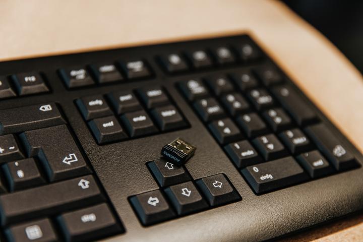 Actual product image CHERRY TAS KW 3000 Wireless EU layout black (Eng. Int., Cable)