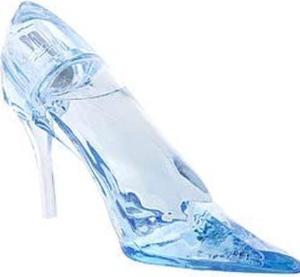Image du produit Disney Interactive Studios Disney Cendrillon Bleu Eau de Parfum Spray 2 oz (Eau de parfum, 60 ml)