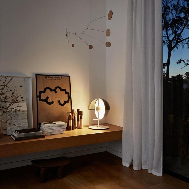 Actual product image Marset Table lamp Theia M (1066 lm)