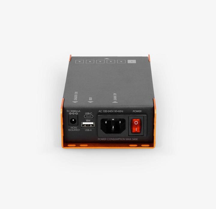 Produktbild Palmer Audio PWT 06 IEC - Universal Pedalboard Netzteil mit USB (Gitarre)