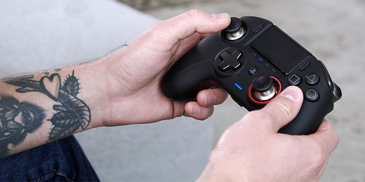 Produktbild Nacon Gaming Revolution Unlimited Pro Controller - Black (PS4)