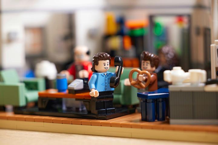 Actual product image LEGO Seinfeld (21328, LEGO Ideas, LEGO Rare Sets)