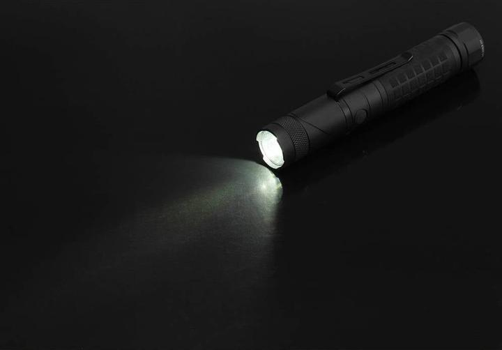 Produktbild Toolcraft LED Handlampe mit Magnethalterung, verstellbar, mit Gürtelclip, Grosse (17 cm, 3000 lm)